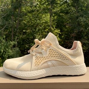 Unisex Athletic Running Shoe - Cream/White